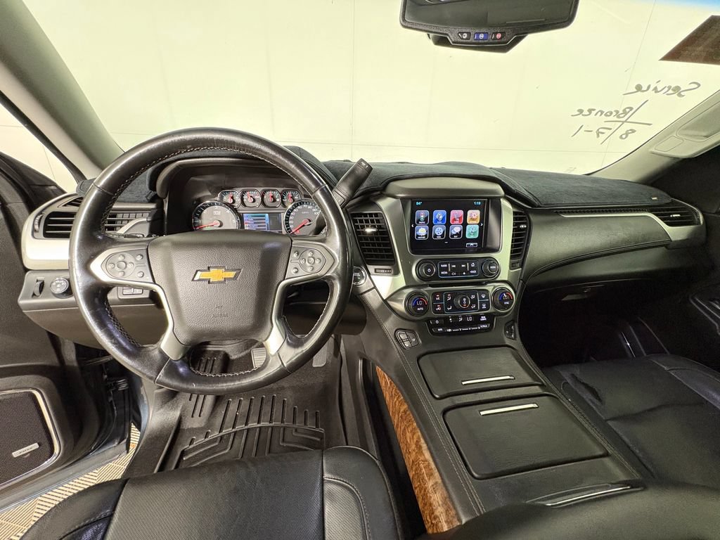 Used 2019 Chevrolet Suburban Premier AWD/4WD image 8