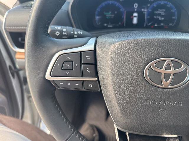 Used 2024 Toyota Grand Highlander AWD image 14