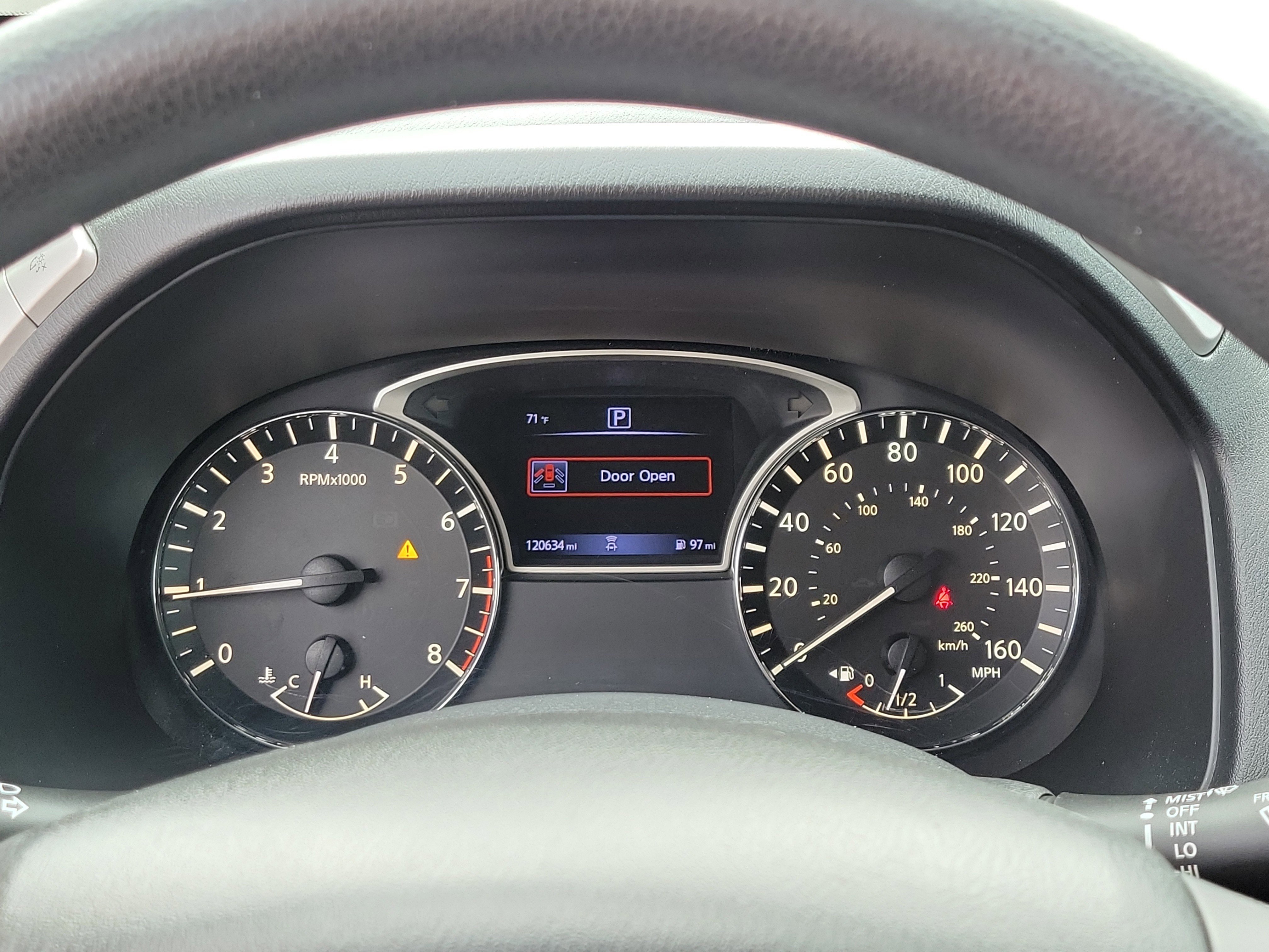 Used 2018 Nissan Pathfinder S image 28