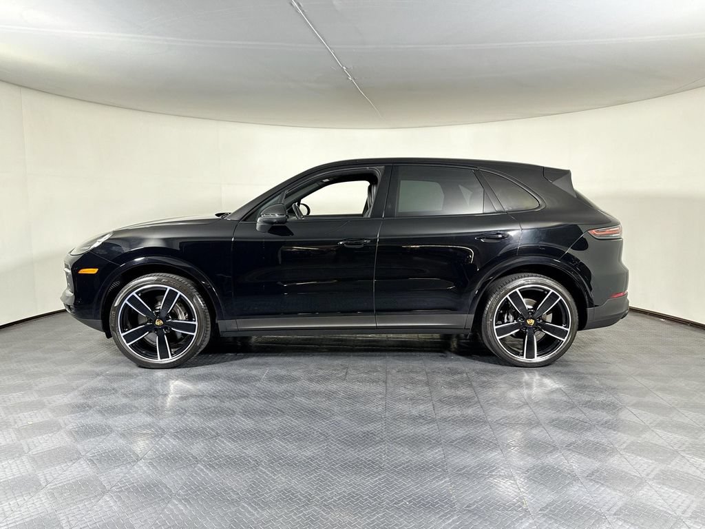 Certified 2023 Porsche Cayenne Platinum Edition AWD/4WD image 2