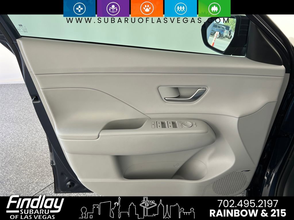 Used 2025 Hyundai Kona Limited image 12