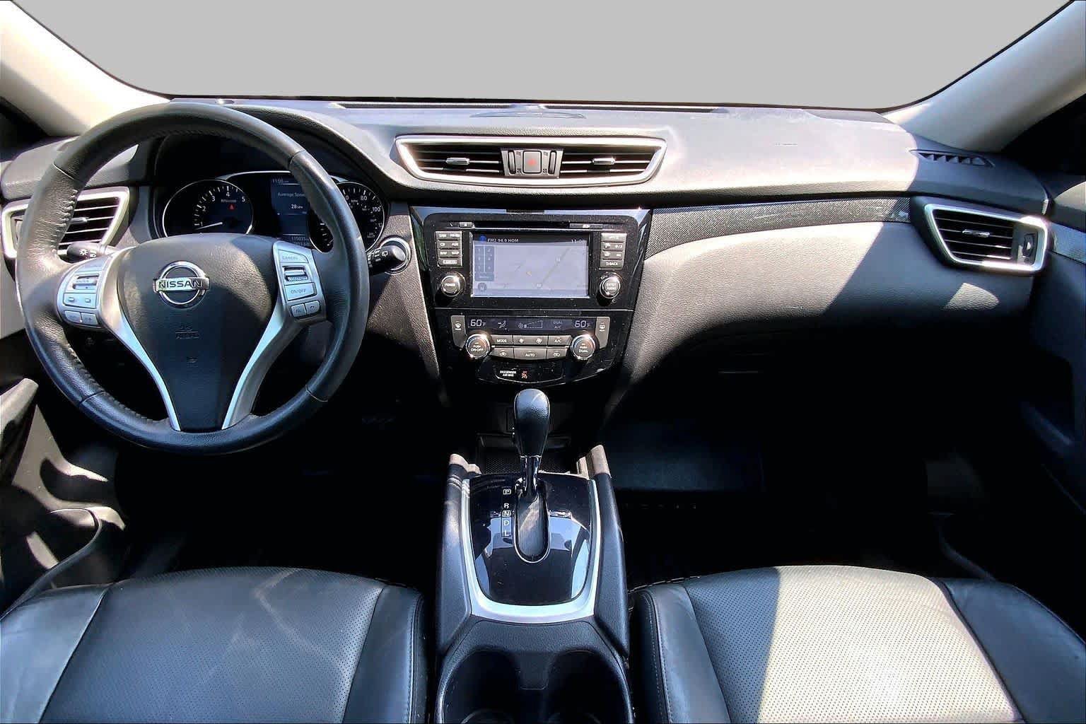 Used 2015 Nissan Rogue SL AWD/4WD image 16