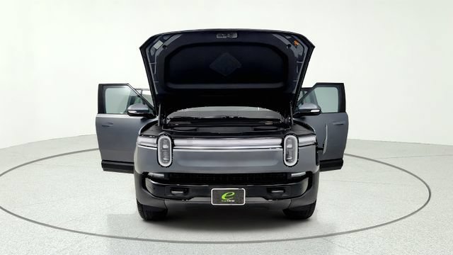 Used 2026 Rivian R1S Adventure AWD/4WD image 12