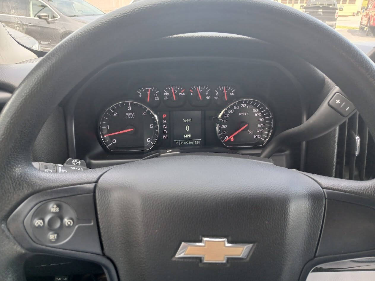 Used 2014 Chevrolet Silverado 1500 W/T w/ Trailering Package RWD image 2