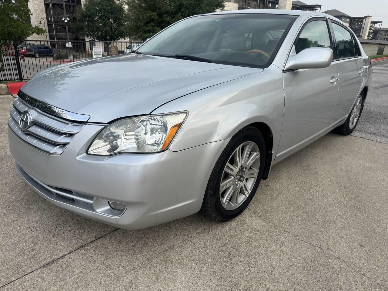 Used 2006 Toyota Avalon Limited