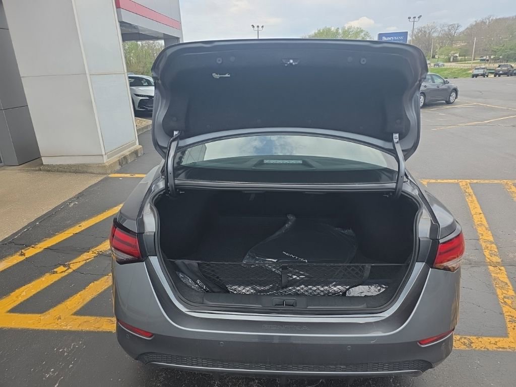 Certified 2025 Nissan Sentra SV w/ Trunk Package image 5