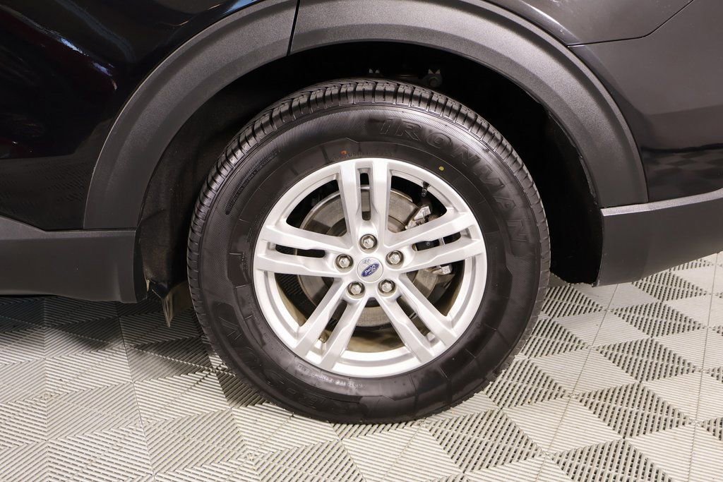 Used 2023 Ford Explorer XLT w/ Equipment Group 202A image 19