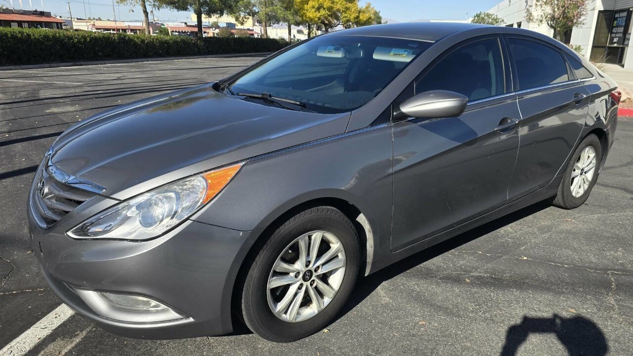 Used 2013 Hyundai Sonata GLS w/ Popular Equipment Pkg image 2