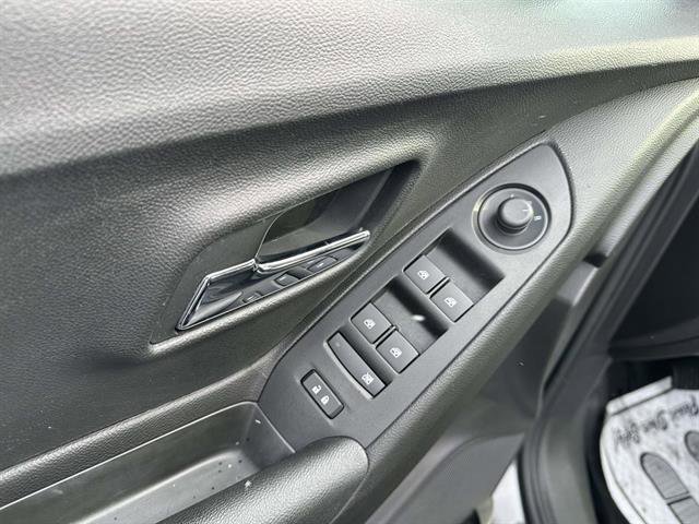 Used 2019 Chevrolet Trax LS image 10