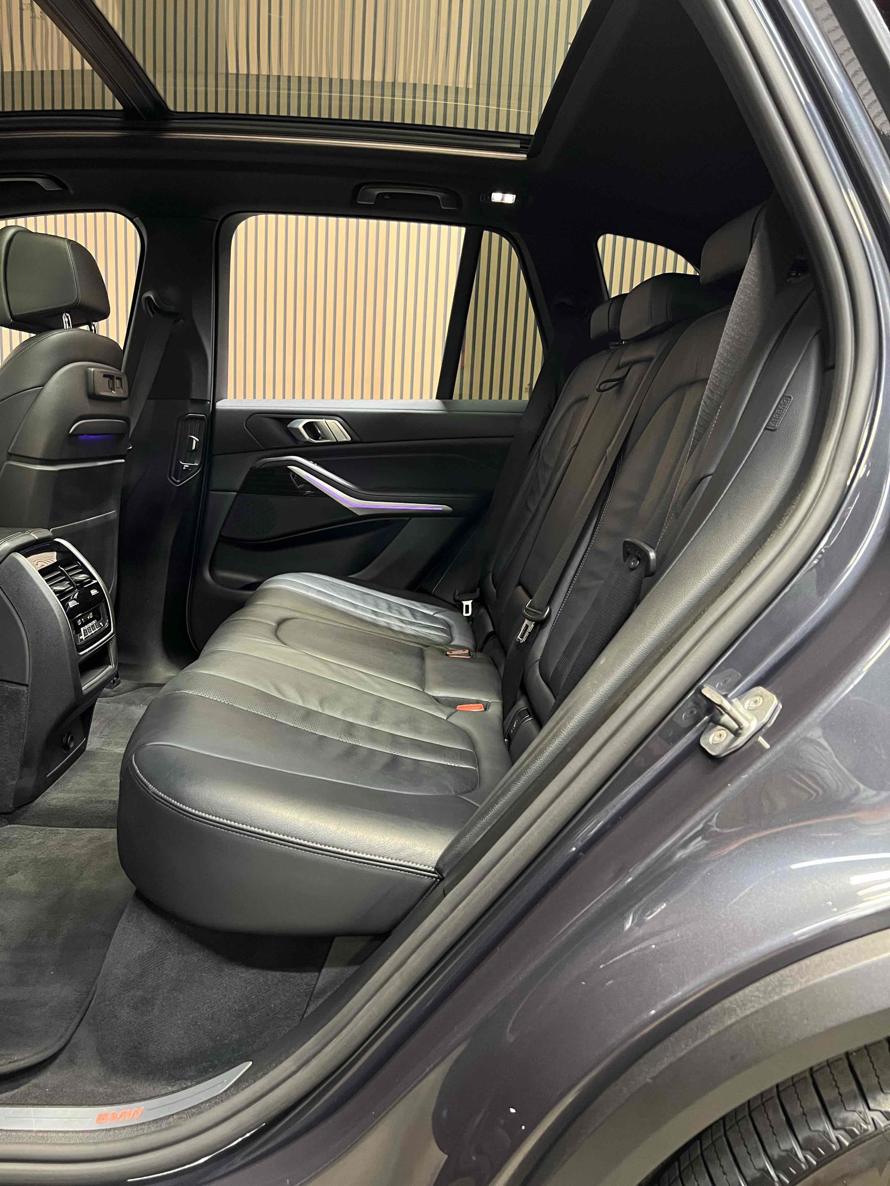 Used 2020 BMW X5 sDrive40i w/ Premium Package RWD image 30