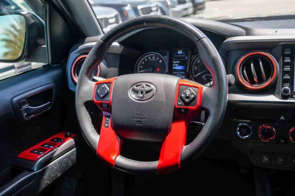 Used 2021 Toyota Tacoma TRD Off-Road w/ TRD Premium Off Road Package AWD/4WD image 14