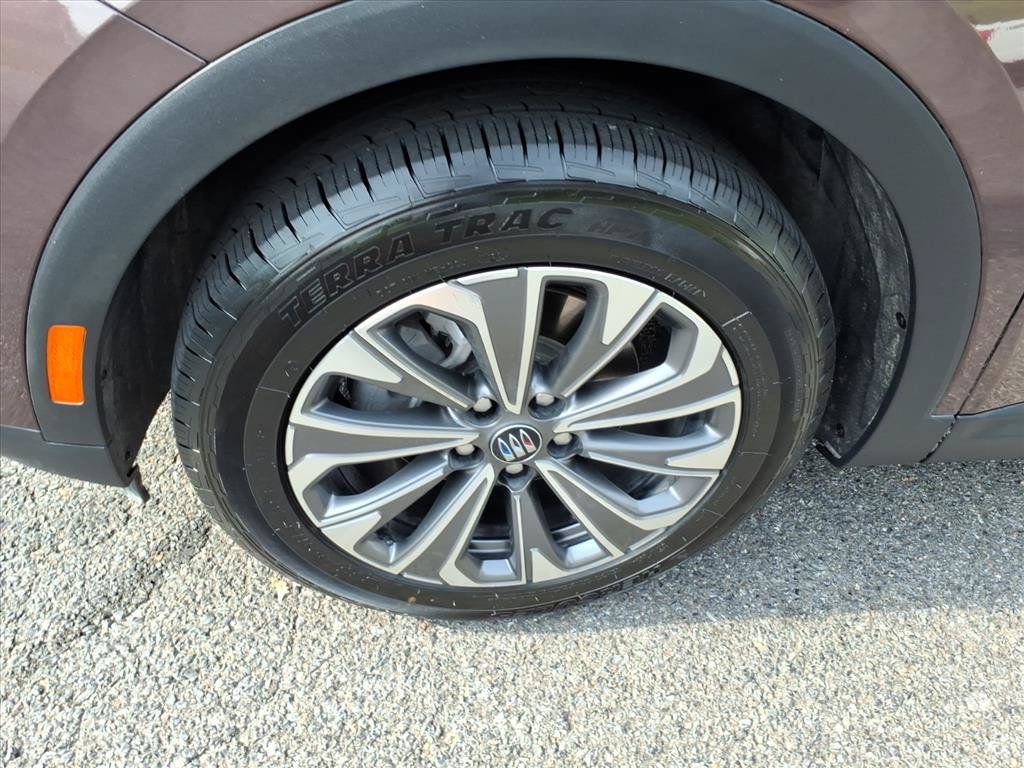 Used 2024 Buick Envision Preferred AWD/4WD image 10