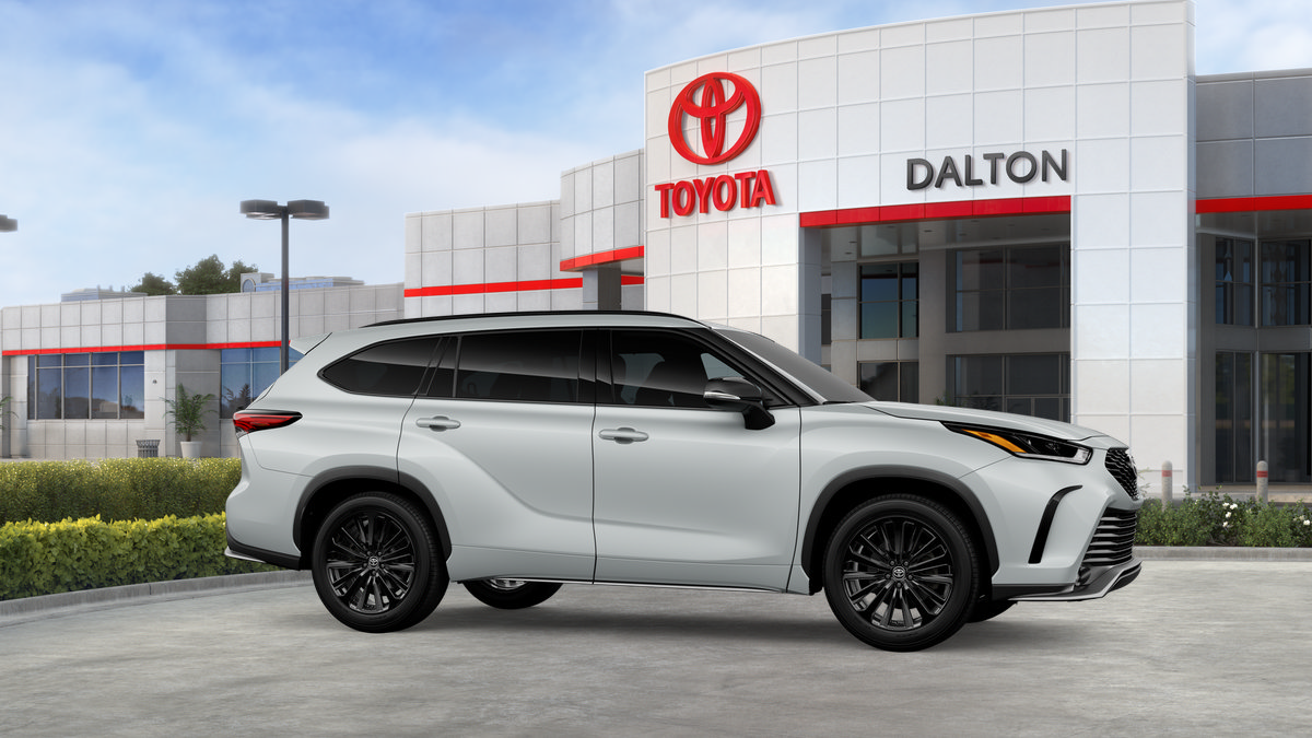 New 2026 Toyota Highlander XSE AWD/4WD image 13