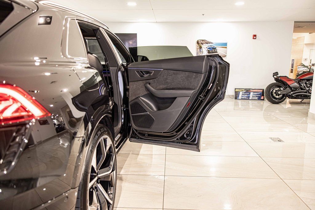 Used 2022 Audi RS Q8 w/ Carbon Optic Package AWD/4WD image 42