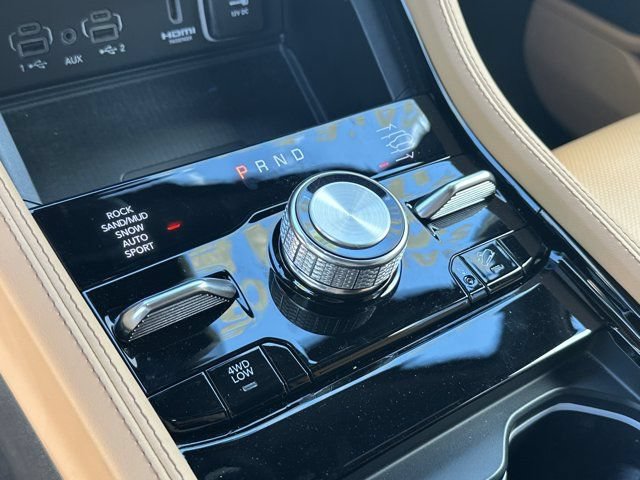 Certified 2022 Jeep Grand Cherokee Summit AWD/4WD image 32
