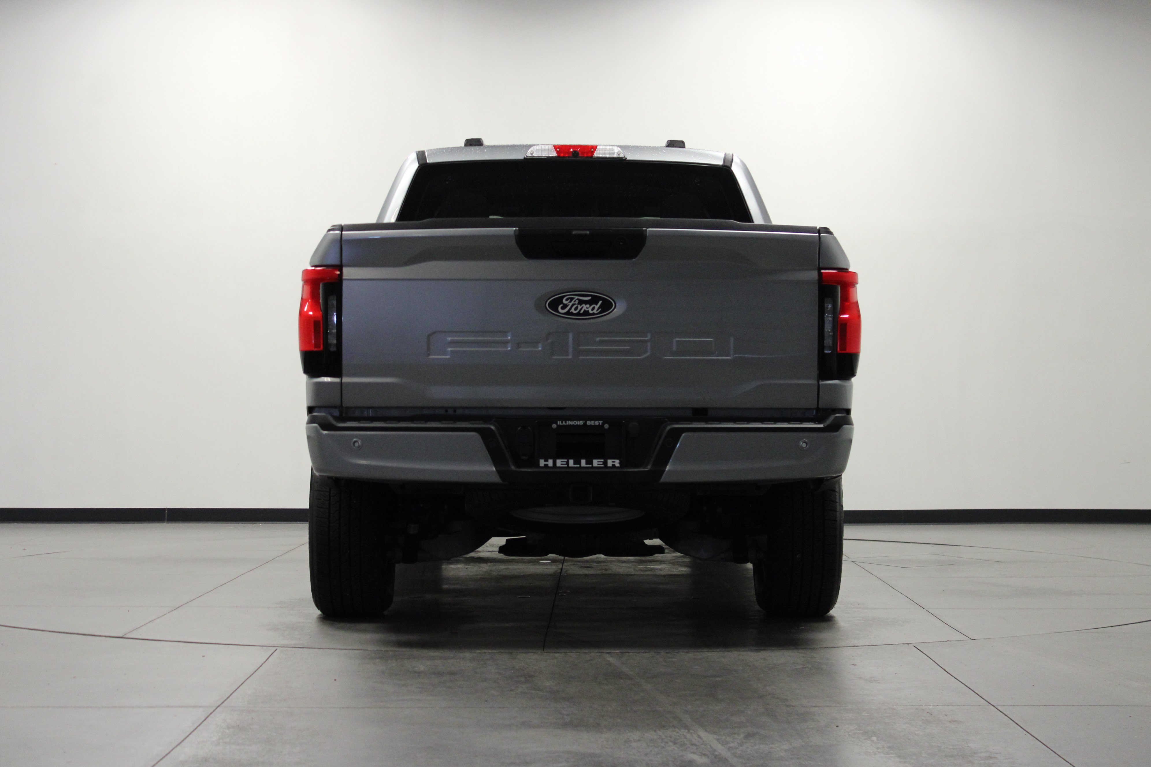 Used 2025 Ford F150 Lightning Flash AWD/4WD image 5