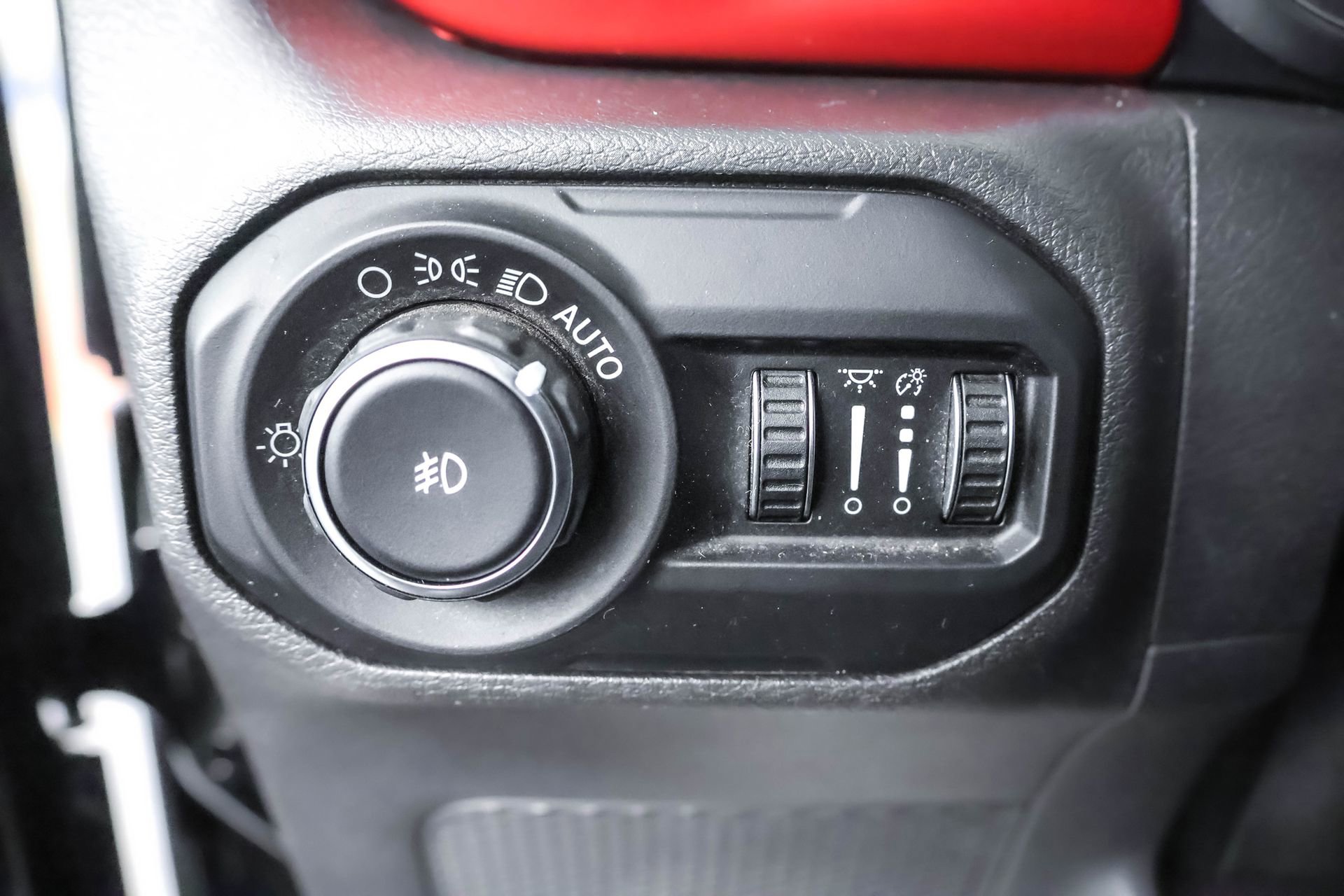 Used 2019 Jeep Wrangler Unlimited Rubicon w/ Dual Top Group image 20