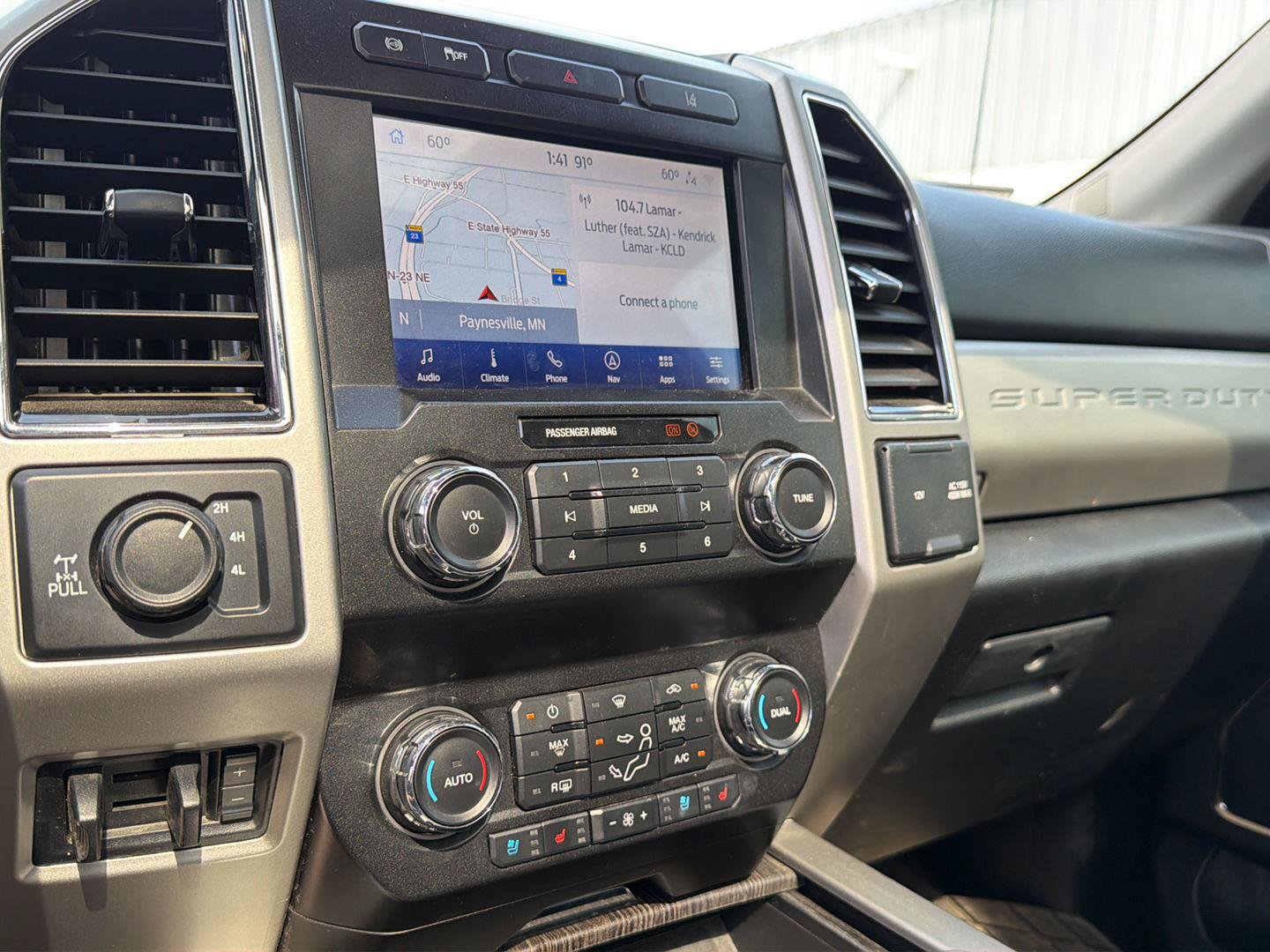 Used 2020 Ford F350 Lariat AWD/4WD image 12