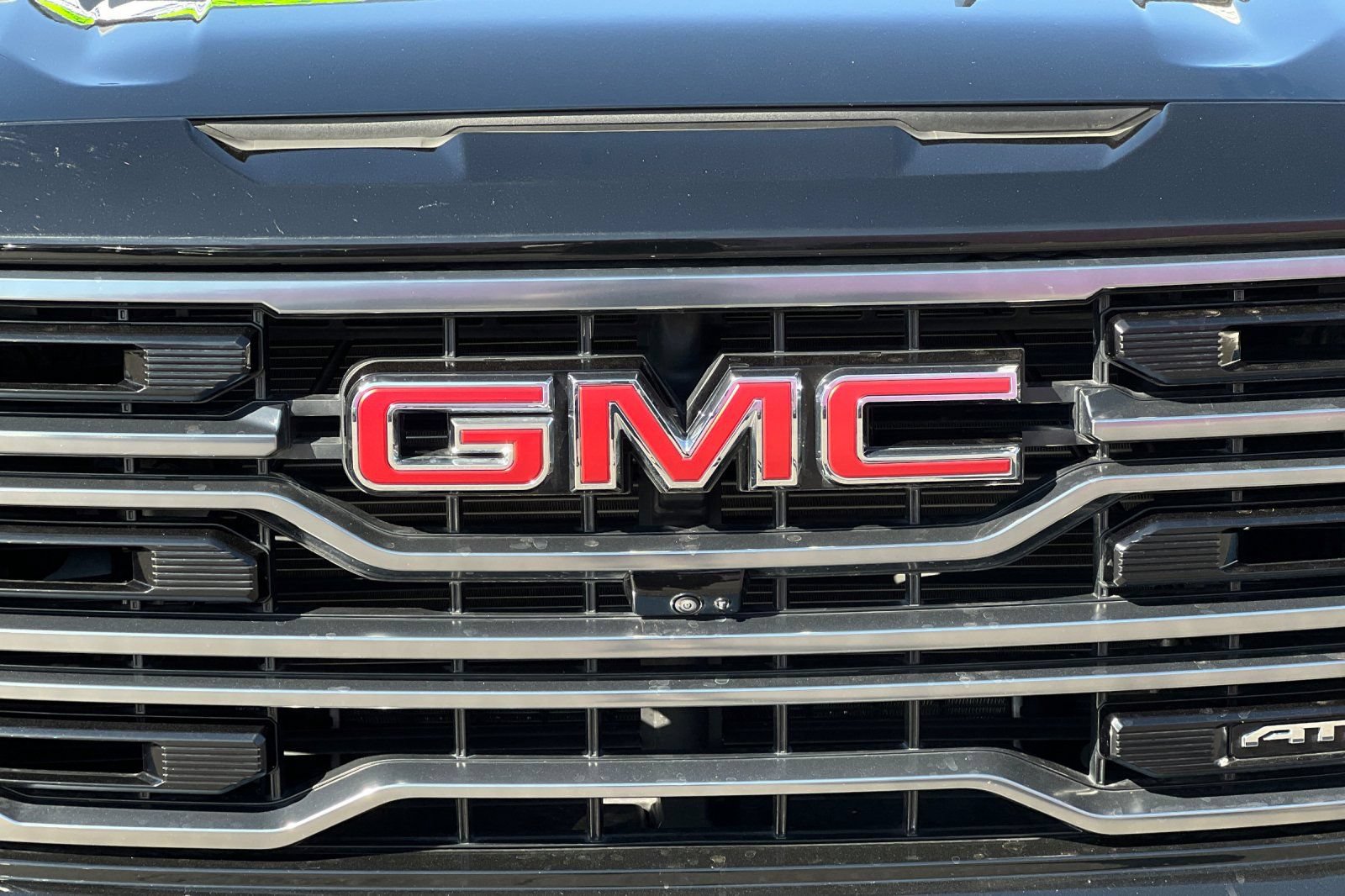 Used 2025 GMC Sierra 1500 AT4 w/ Technology Package AWD/4WD image 40