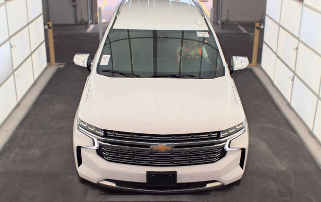 Used 2023 Chevrolet Suburban Premier AWD/4WD image 8
