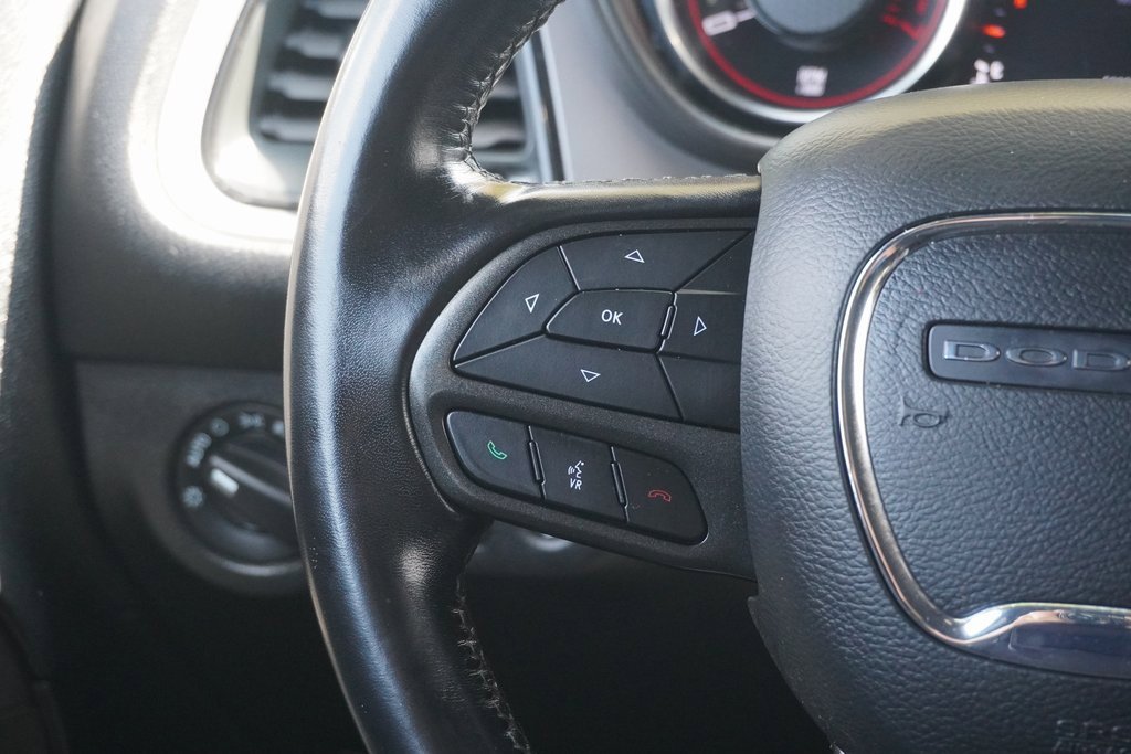 Used 2022 Dodge Challenger SXT image 13