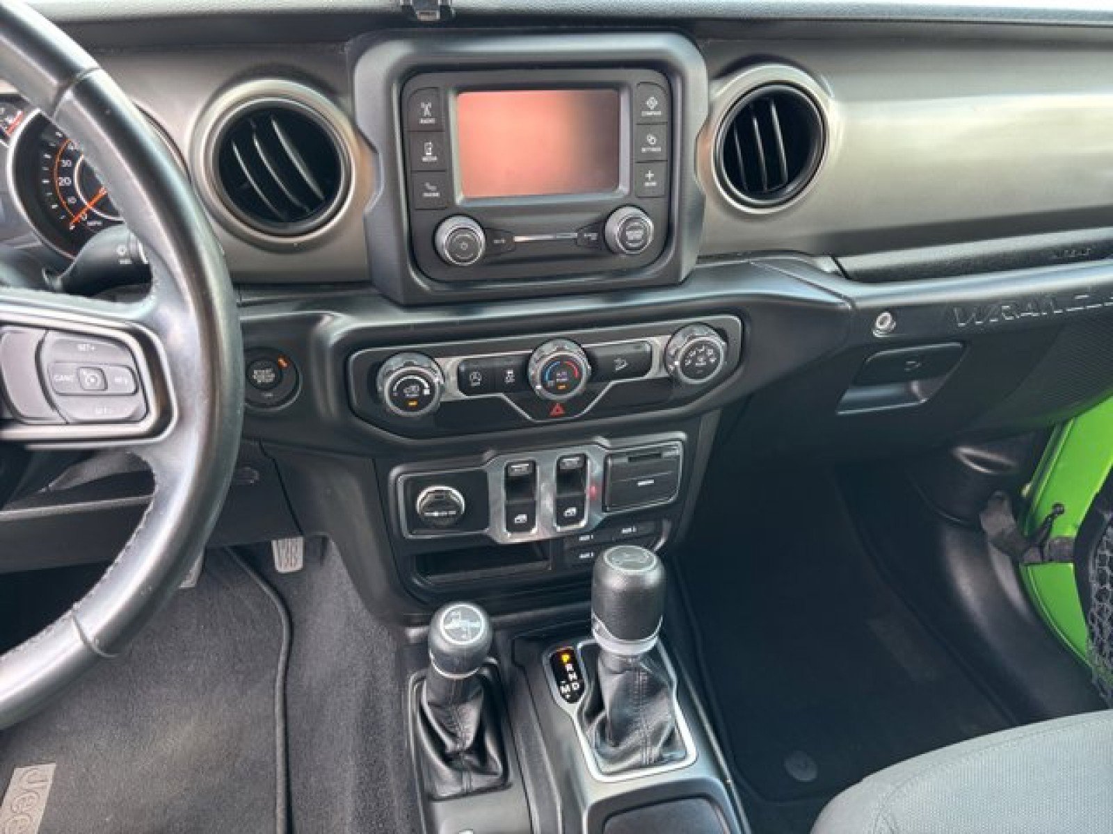 Used 2019 Jeep Wrangler Sport image 12