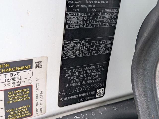 Used 2023 Land Rover Defender 110 S image 34