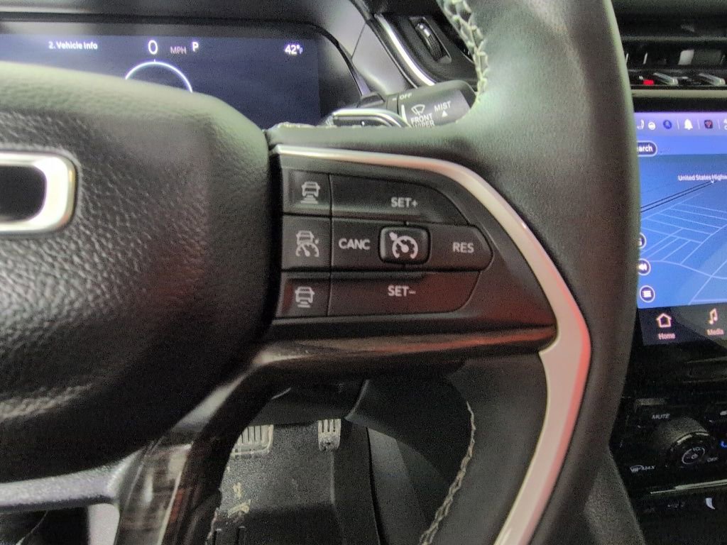 Certified 2023 Jeep Grand Cherokee L Limited w/ Luxury Tech Group II AWD/4WD image 27