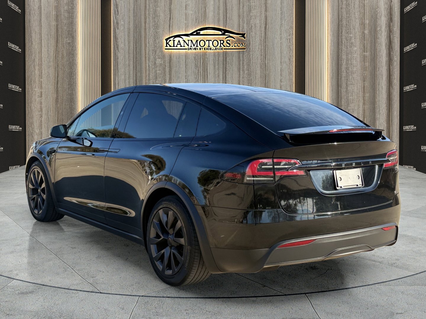 Used 2024 Tesla Model X Long Range image 5