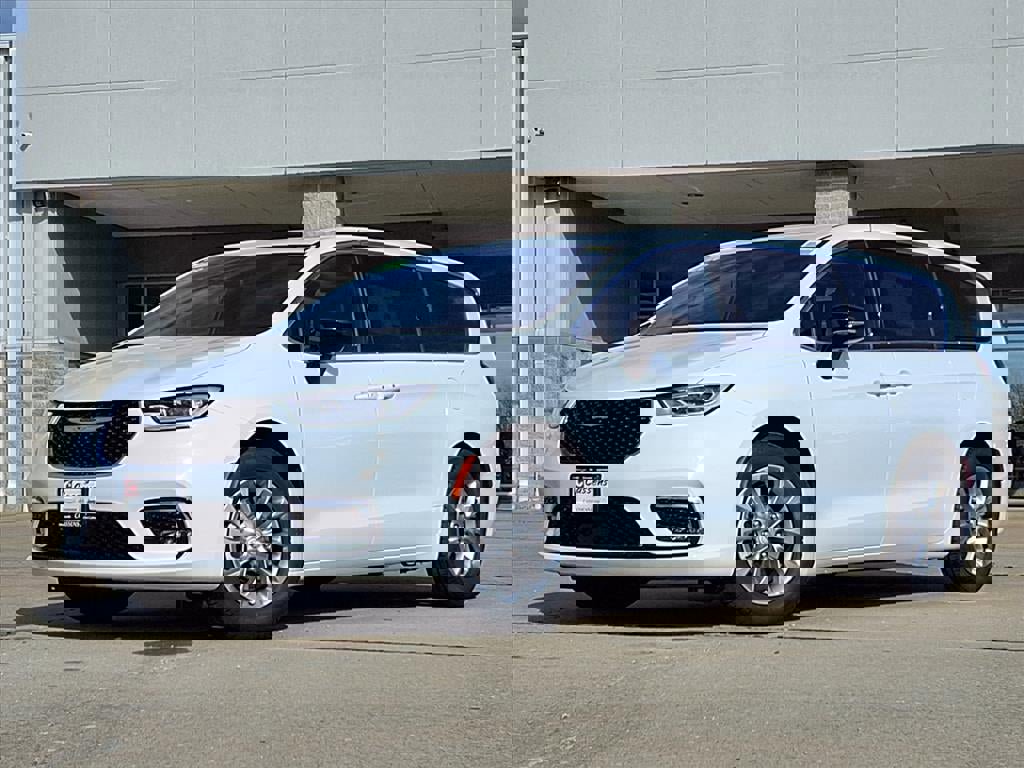 New 2026 Chrysler Pacifica Limited