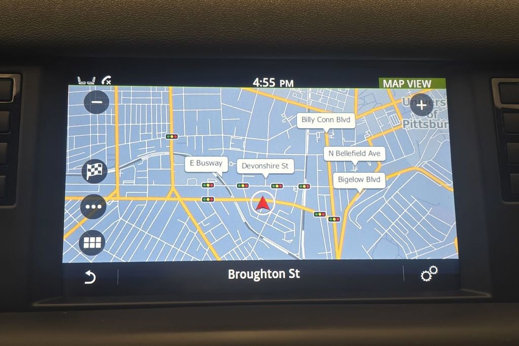 Used 2017 Land Rover Discovery Sport HSE image 19