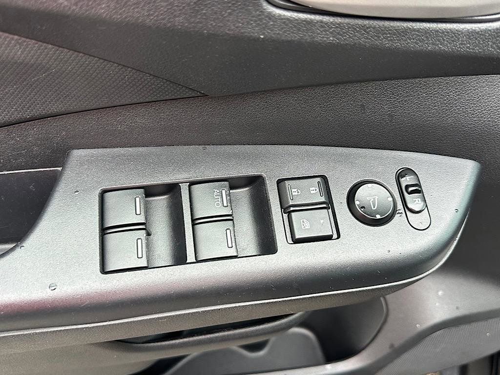 Used 2016 Honda CR-V LX image 13