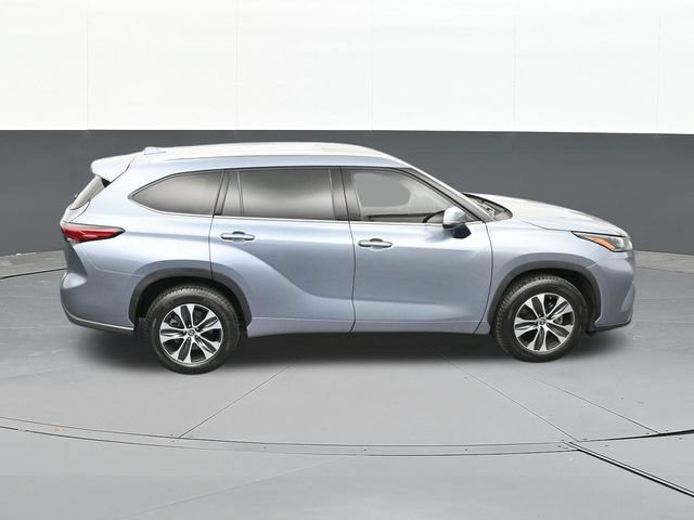 Used 2021 Toyota Highlander XLE FWD image 62