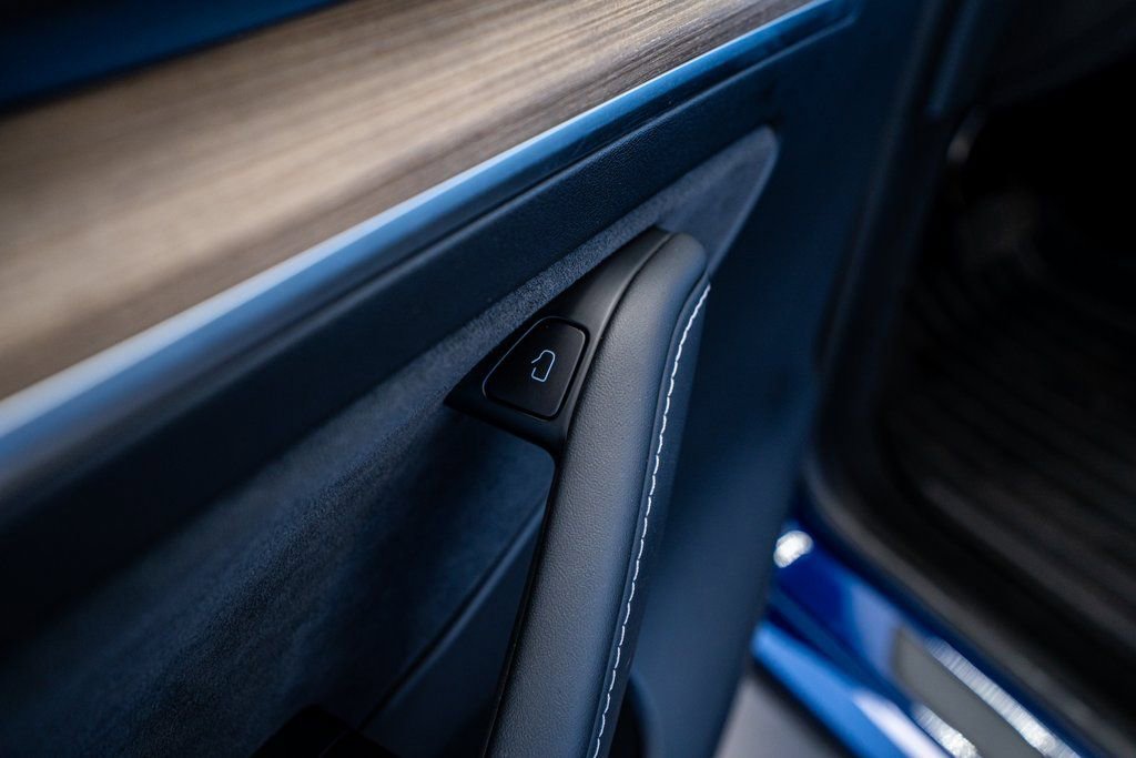 Used 2023 Tesla Model Y Long Range image 31