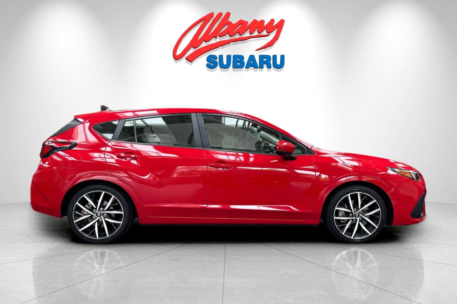 Used 2024 Subaru Impreza 2.0i Sport AWD/4WD image 3