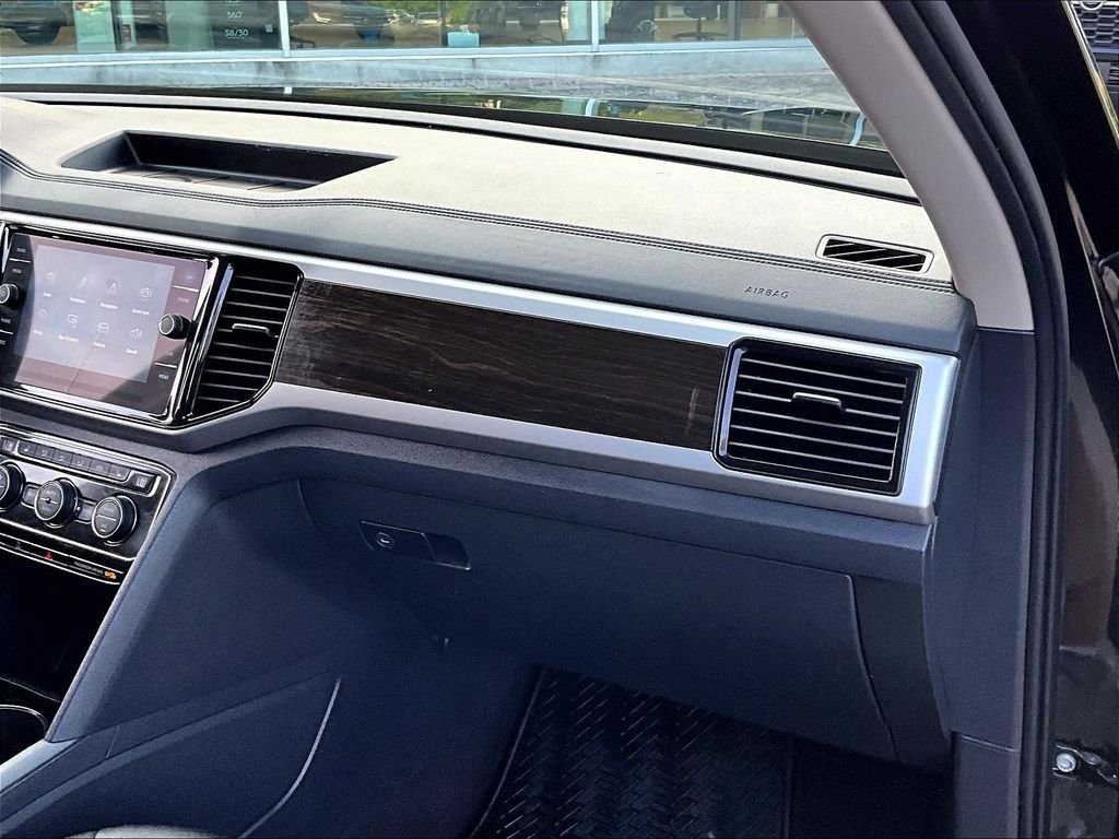 Used 2023 Volkswagen Atlas SE w/ Panoramic Sunroof Package AWD/4WD image 13