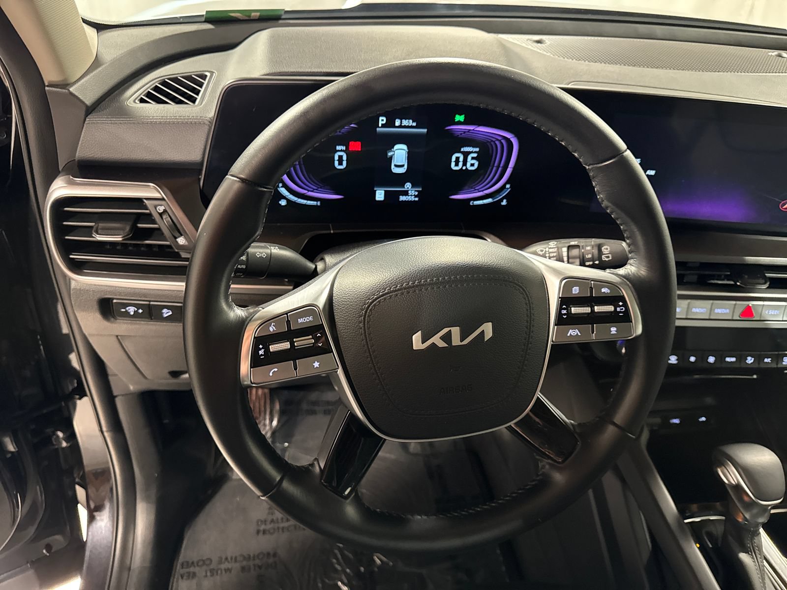 Used 2025 Kia Telluride S AWD/4WD image 35