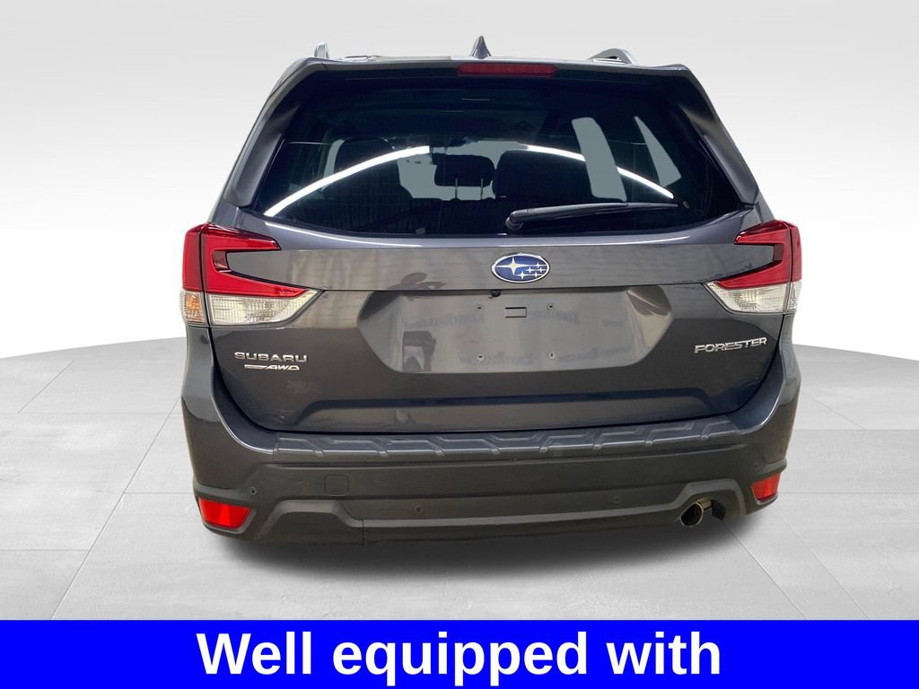 Certified 2023 Subaru Forester Limited AWD/4WD image 3
