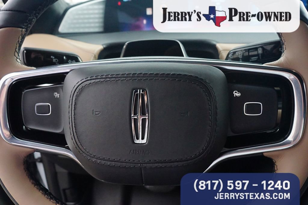 Used 2025 Lincoln Navigator L Black Label image 14
