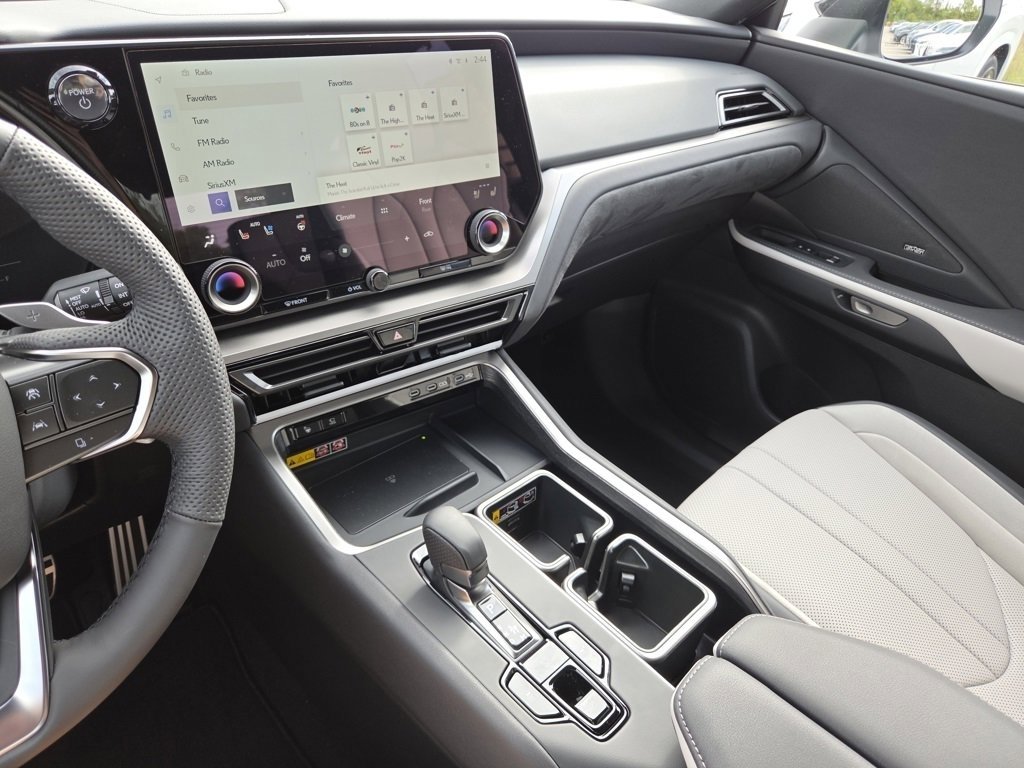 New 2026 Lexus TX 500h AWD image 46