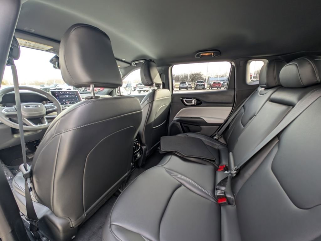 New 2026 Jeep Compass Limited image 16