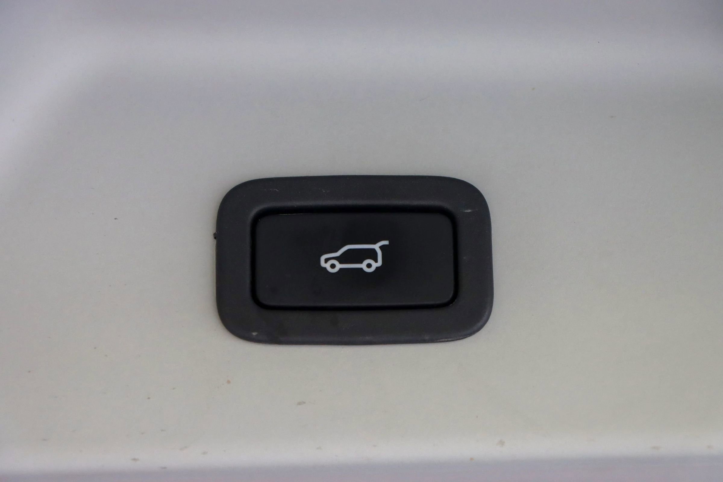 Used 2016 Land Rover Range Rover Supercharged image 25