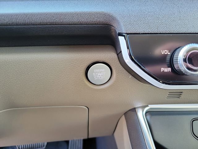 New 2026 Kia Carnival EX image 22