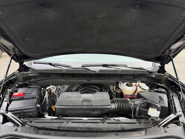 Used 2025 Chevrolet Suburban Z71 AWD/4WD image 47