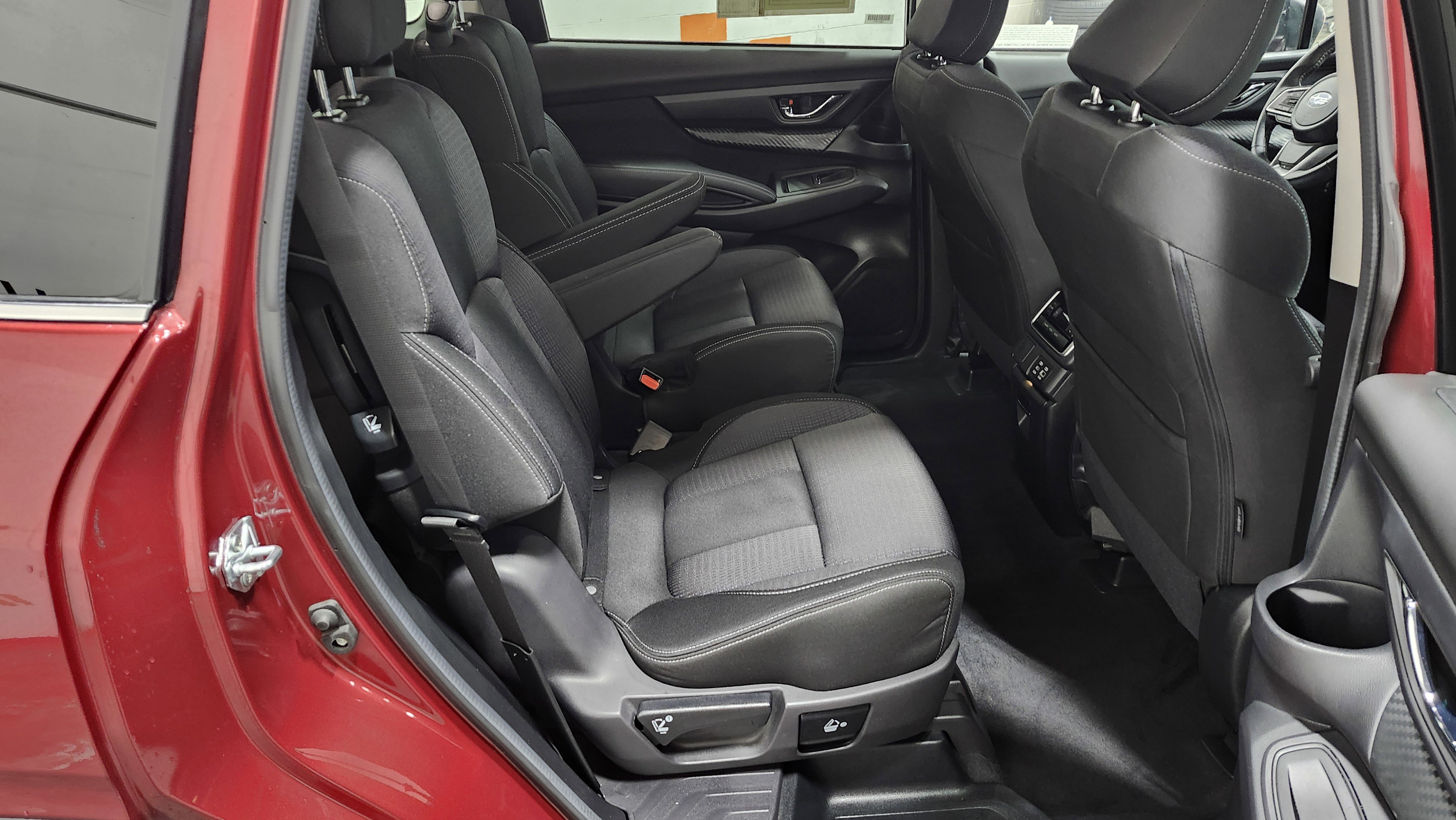 Used 2025 Subaru Ascent Premium image 20