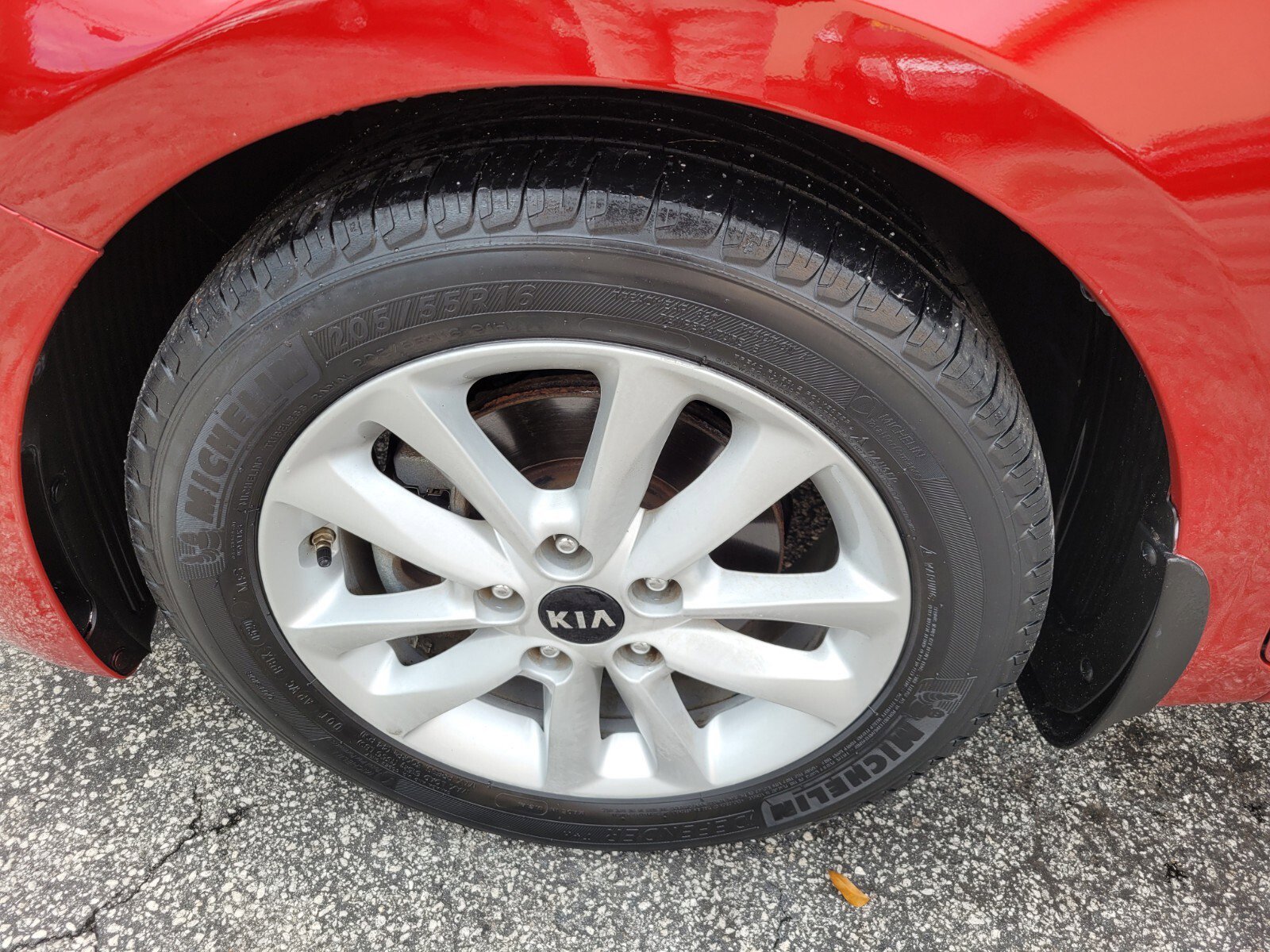 Used 2017 Kia Forte S image 16