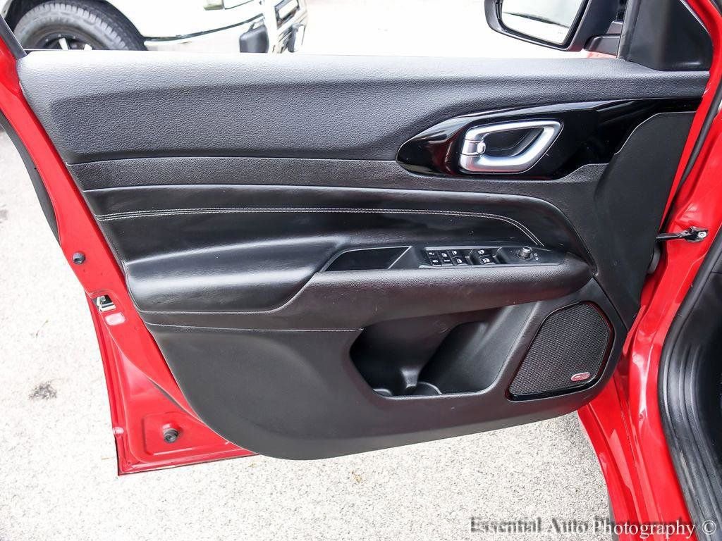 Used 2023 Jeep Compass High Altitude image 23