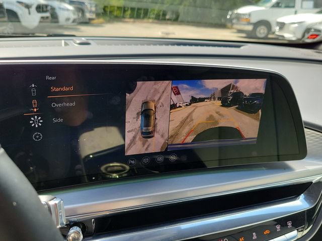 Used 2024 Cadillac Lyriq Luxury RWD image 30