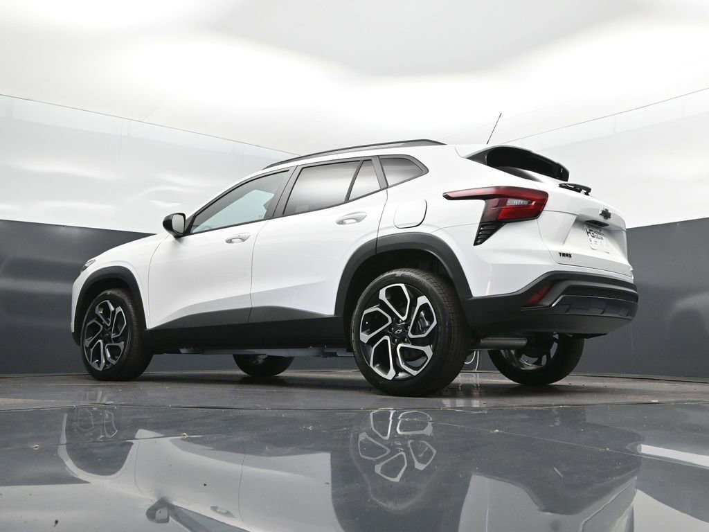 New 2026 Chevrolet Trax RS w/ Sunroof Package FWD image 39