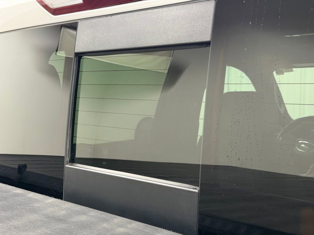 Used 2023 GMC Sierra 1500 AT4 w/ AT4 Preferred Package image 19